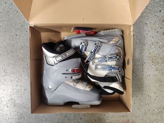 Salomon Ski Boots