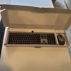 Dell wireless mouse & keyboard 