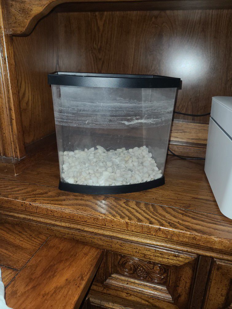 Fish Tank Kit + Water Purifier