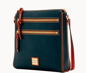 NWOT Dooney & Bourke Large Peyton Triple Zip Leather Crossbody Bag – Black