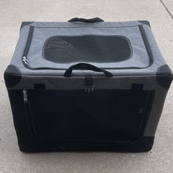 Dog Kennel Soft-Sided Dog Kennel 17”x 24” / Gray -Black