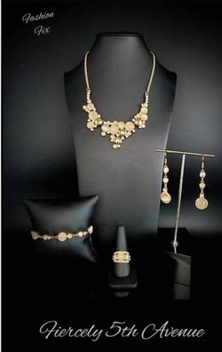 $20 Beautiful Jewelry Set