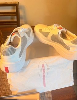 Prada cups size 9=42 eu size read description