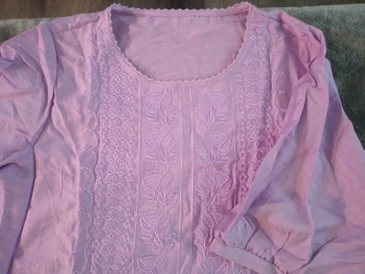 Women's Light Purple Embroidered Blouse