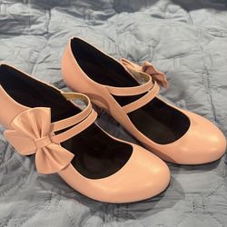 Pink Ribbon 🎀  hills Size 6.5-7