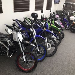 125cc Dirtbikes . 4 Speed . Brand New . Multiple To Choose From