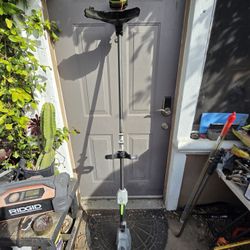 EGO 56V CORDLESS BRUSHLESS CARBON FIBER STRAIGHT SHAFT STRING TRIMMER 