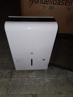 50-pints TCL Dehumidifier 