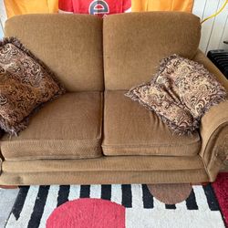 Love Seat Couch!