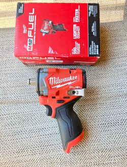 Milwaukee 12V FUEL 1/2in STUBBY Impact Wrench