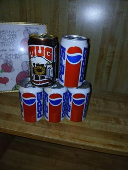 Vintage Pepsi and Mug Root Beer Soda Cans