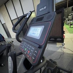 Sole E35 Elliptical With Bluetooth 