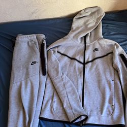 Nike tech Sweatsuit 
