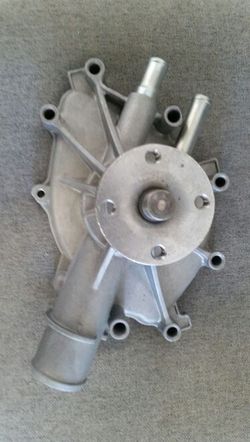 Brand New Water Pump For Small Block Ford