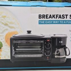 3 in 1 Breakfast Station, New In Box: Toaster Oven, Coffee Make & Griddle.