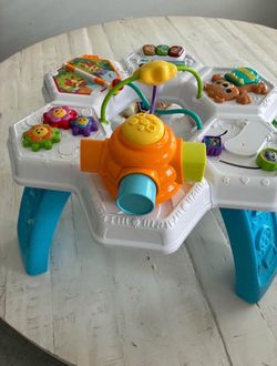 Baby active table