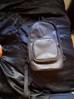 Guess  thanypack