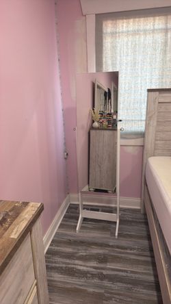 Mirror for accessories