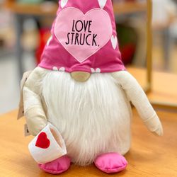 Rae Dunn Love Struck gnome 
