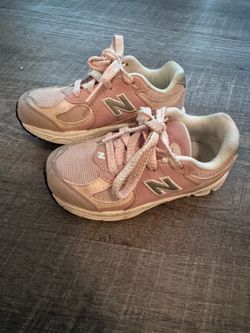Toddler new balance shoes