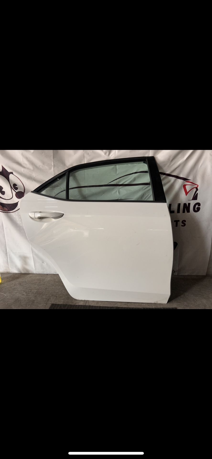 2014-2015-2016-2017-2018-2019 Toyota Corolla Right Rear Door