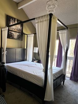 Modern Black Canopy Bed Frame – Queen– Excellent Condition