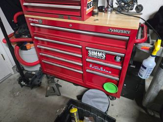 Husky tool box with tools.