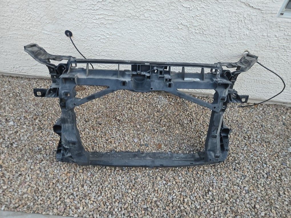 AUDI RADIATOR SUPPORT