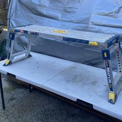 Warner Pro linking platform aluminum adjustable 1.7 feet height times 1.2 feet with times 3.9 feet length 300 pound capacity work platform