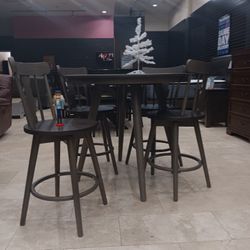 *Holiday Sale Event!!!*---Charming Sorrento Dining Table Sets W/4 Swivel Chairs---Delivery And Financing Available👌