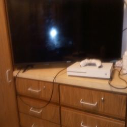 Xbox Series 1. Along With A 42 Inch Roku TV