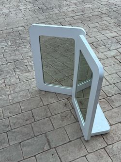 white mirrors