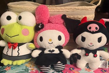 Hello kitty friends $15