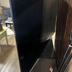 Large Flat Screen TV - WORKS