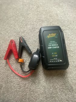 Battery Tender 2000 AMP Power Station With 100 Watt Inverter