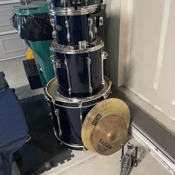 Tama Rockstar Drumset