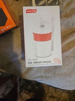 Ice cream maker