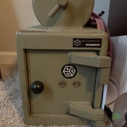 Solid Steel 2-Key Lock Safe