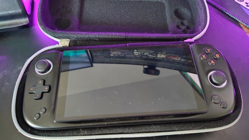 Aya Neo Slide Windows Gaming Handheld