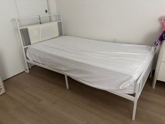 Twin bed mattress and frame