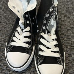 Women Canvas High Top Black Shoes -Size 7 - Brand New