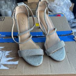 Sparkly Heels Size 8