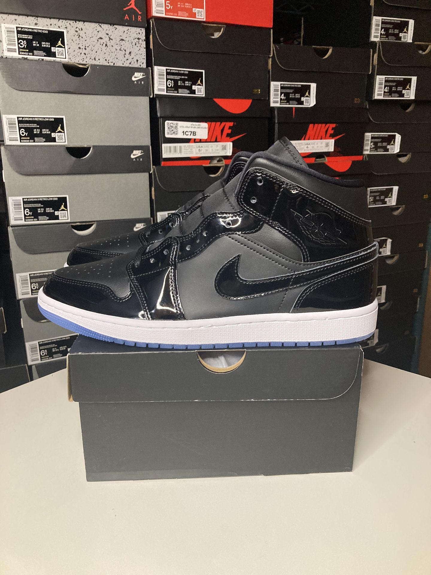 AIR JORDAN 1 MID SE (Space Jam ) [ 8.5, 10, 10.5, 11, 11.5, 12, 13 u0026 15  Men's ] for Sale in Oakland, CA - OfferUp