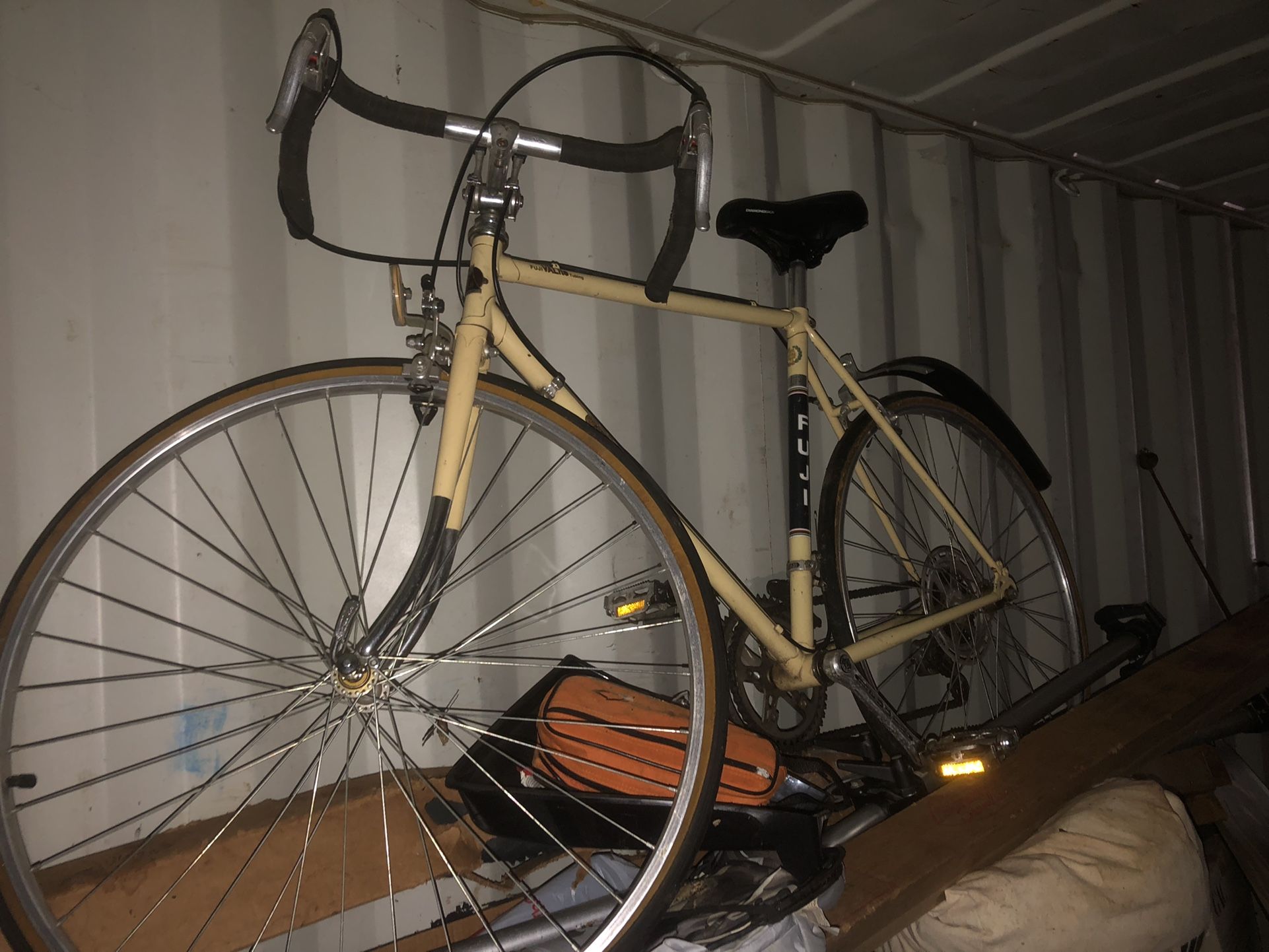 2 Bicycles