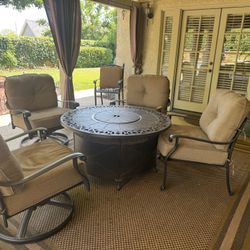 5 Pc Patio Set With Cushions