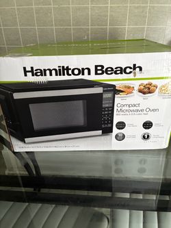 Hamilton Beach Compact Microwave 900 watts 0.9 cubic feet