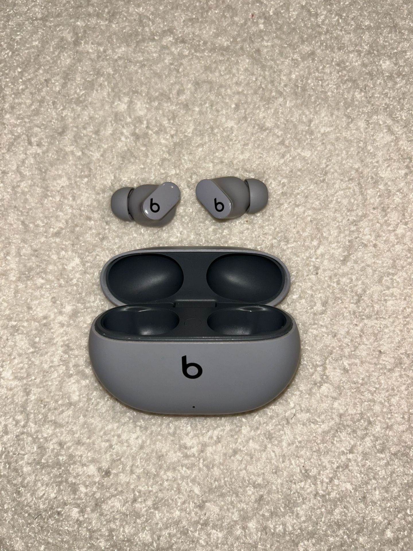 Beats Studio Buds