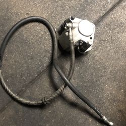 Front brake caliper and hose 2000 Kawasaki VN 800 Vulcan