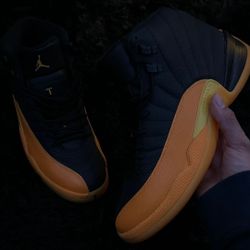 Jordan 12 Retro Black University Gold 