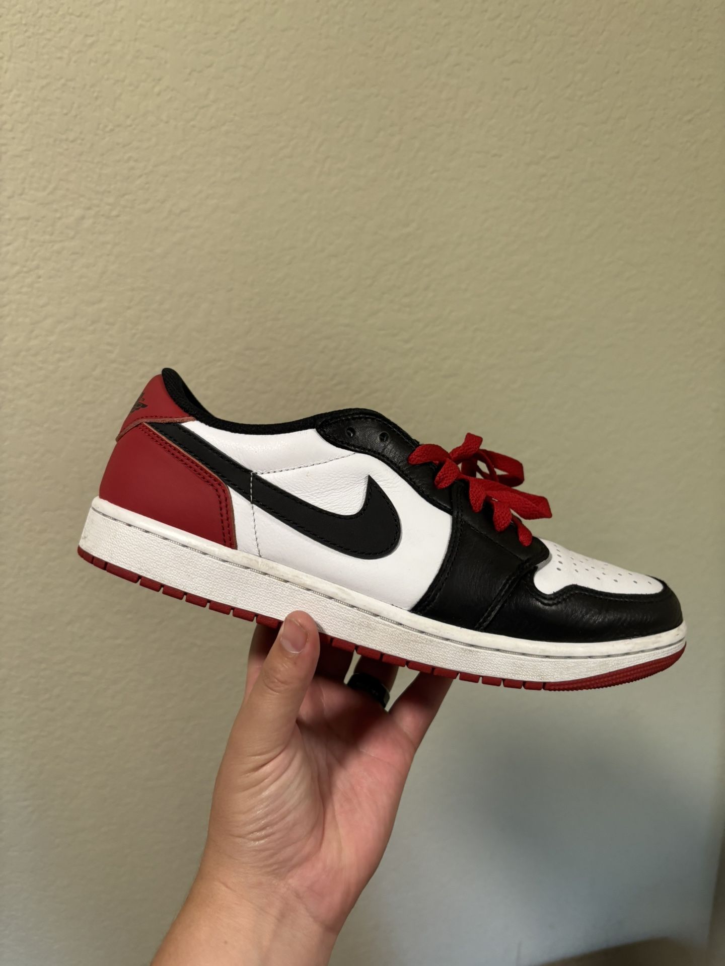 Jordan Retro 1 Low Bred Toe